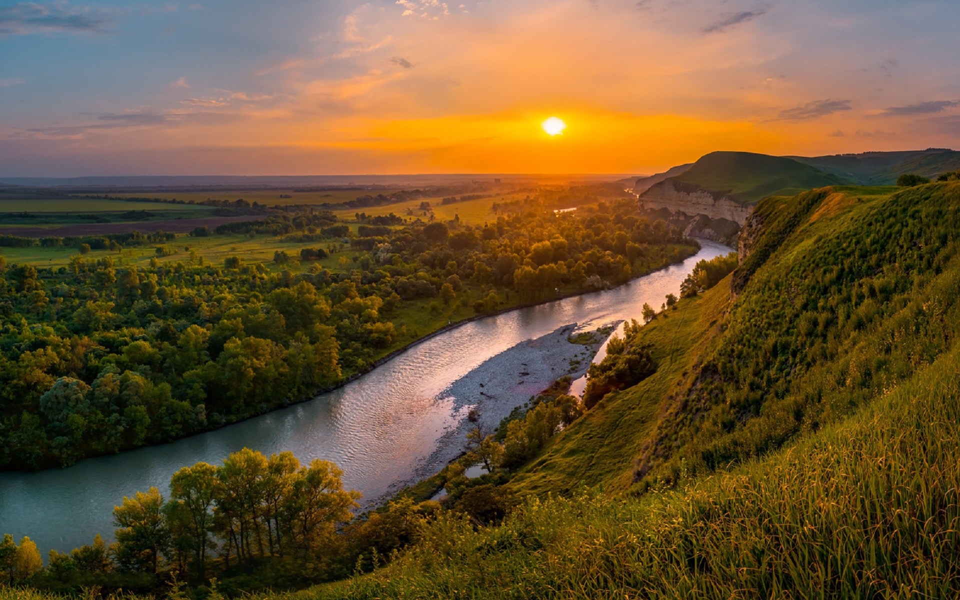 река, ширина