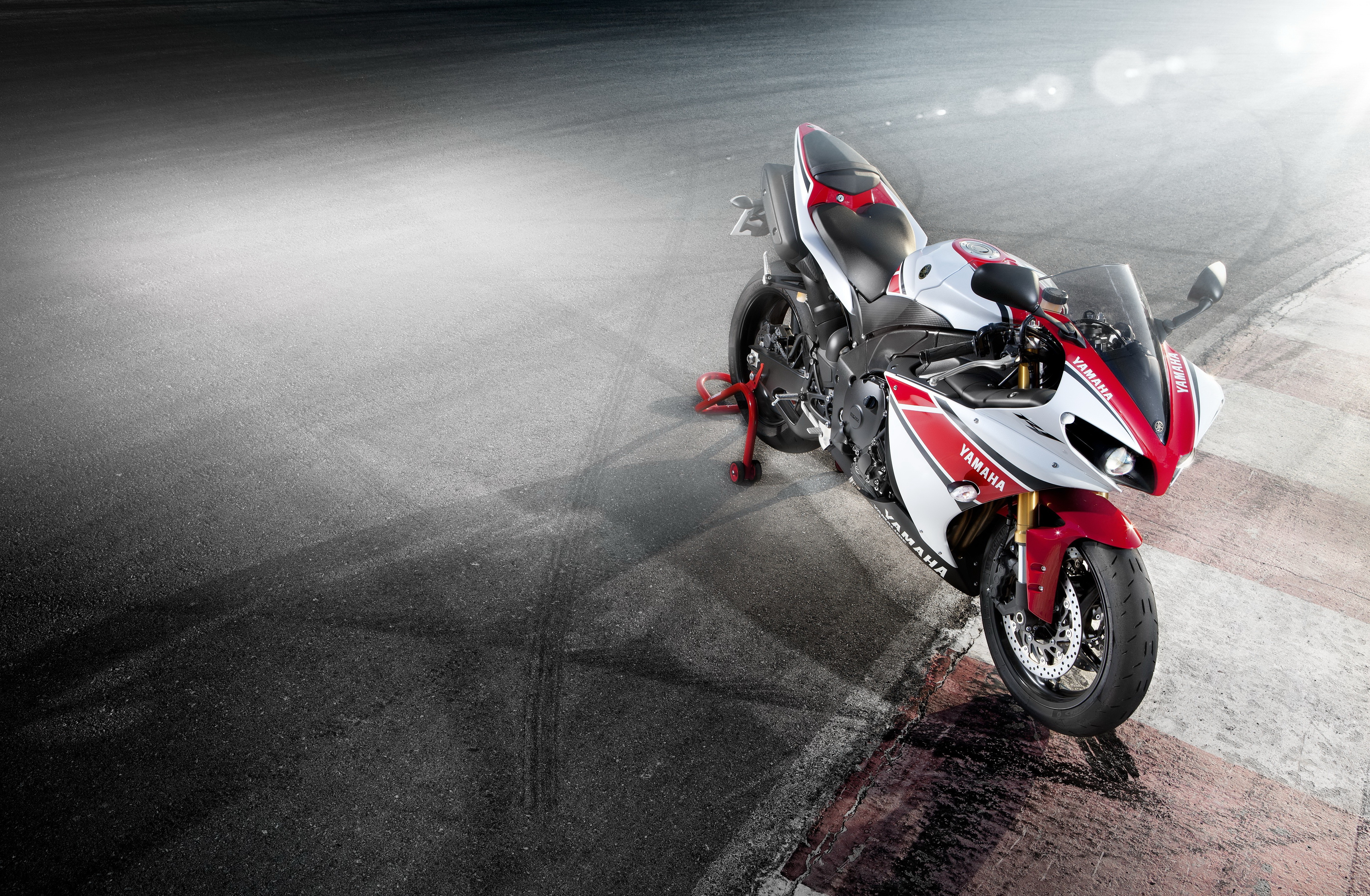 Wallpaper 4 1. Yamaha r1 2021. Yamaha r6. Yamaha-YZF r1 1920 1200. Yamaha r7 2022.