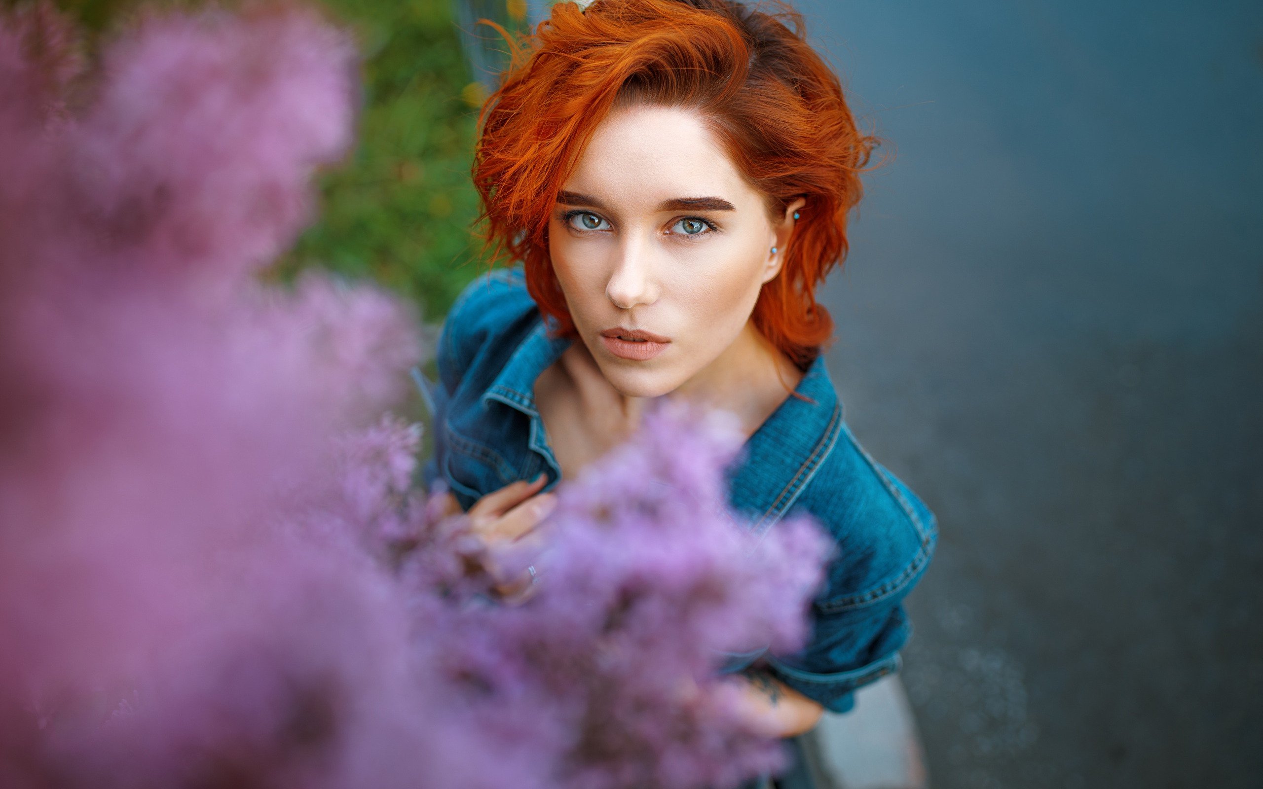 женщина, рыжая
