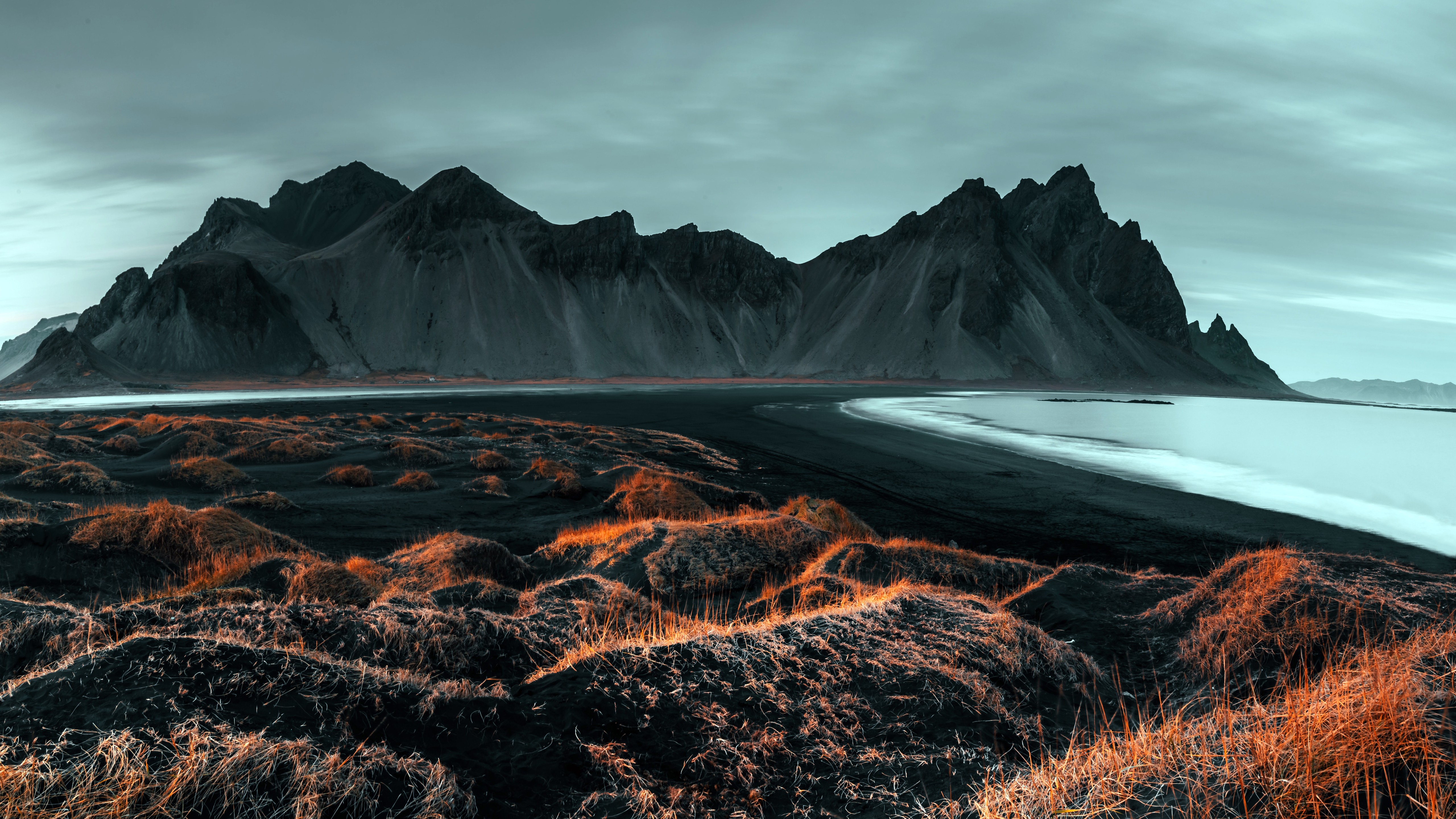 Картинки 4 к. Исландия 2k. Исландия фон. Исландия горы. Исландия горы море.