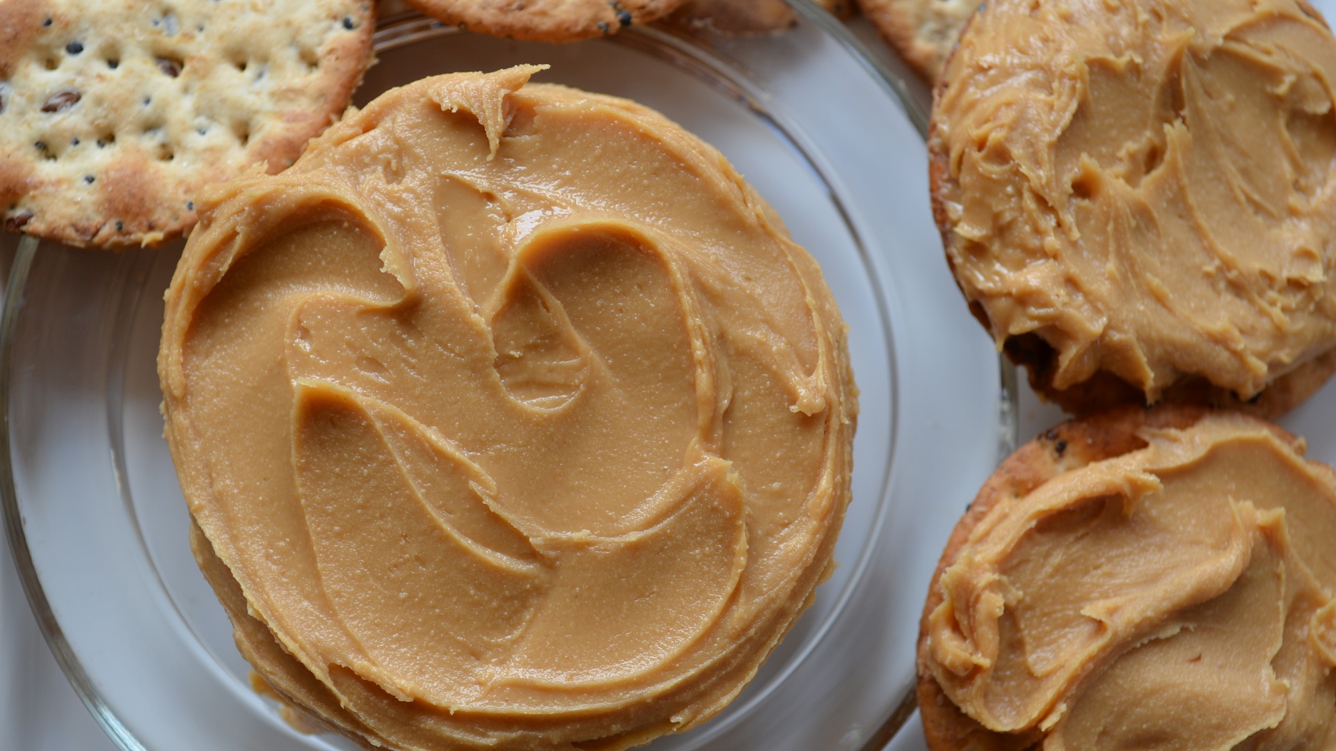 сливочное масло, арахис, эда