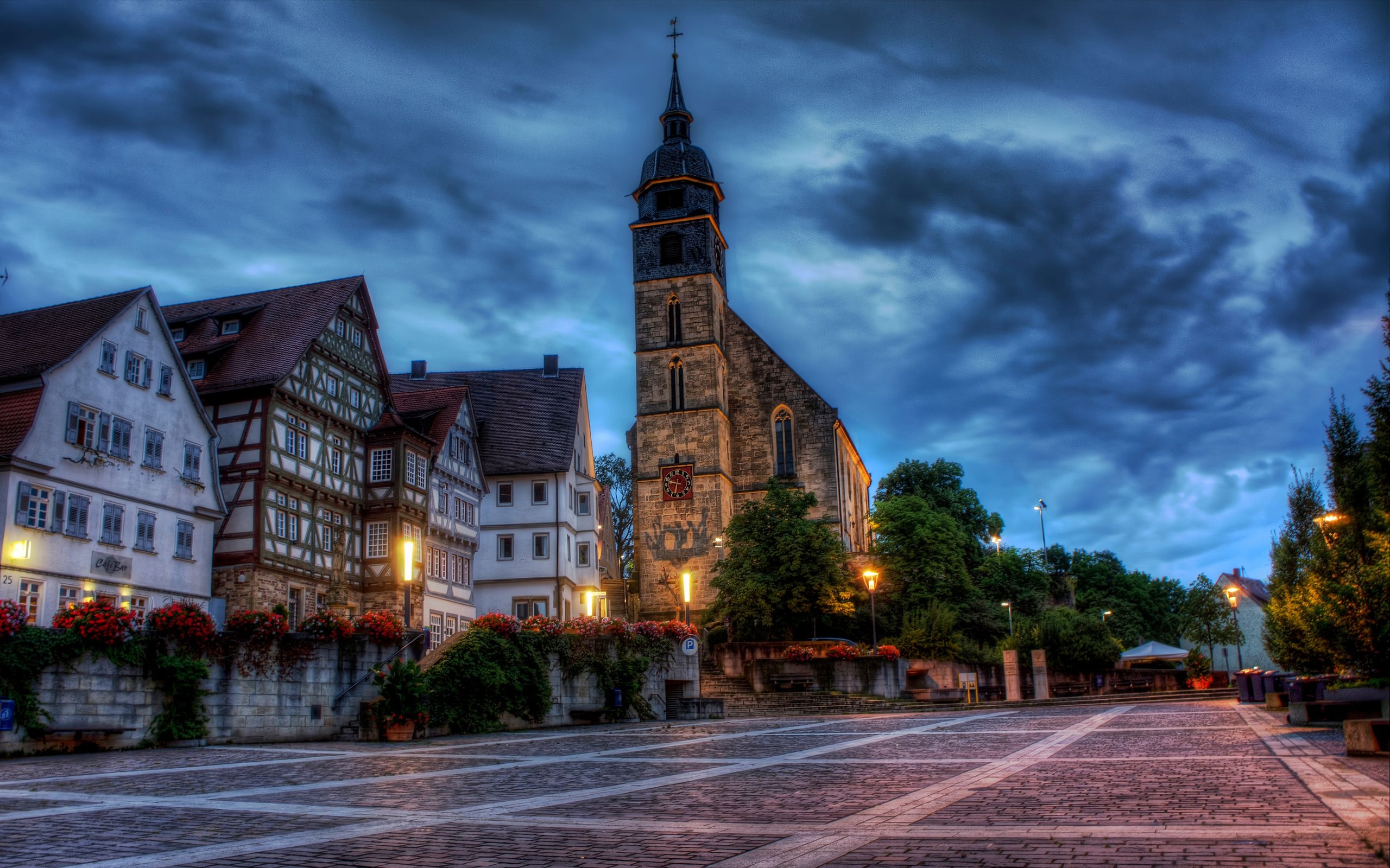 Heiliggeistkirche and Old Town Hall, Munich, Germany бесплатно