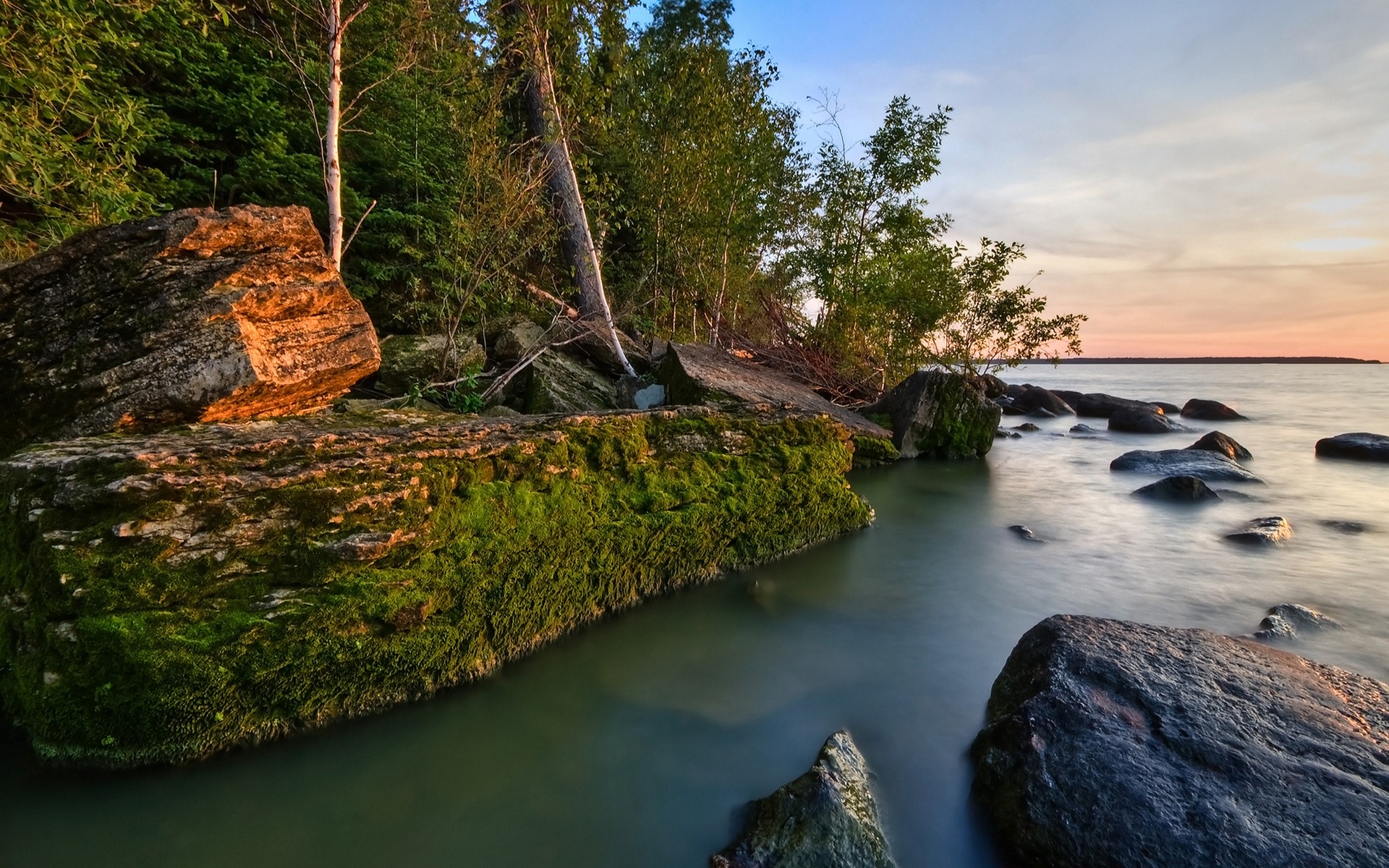 река, вода