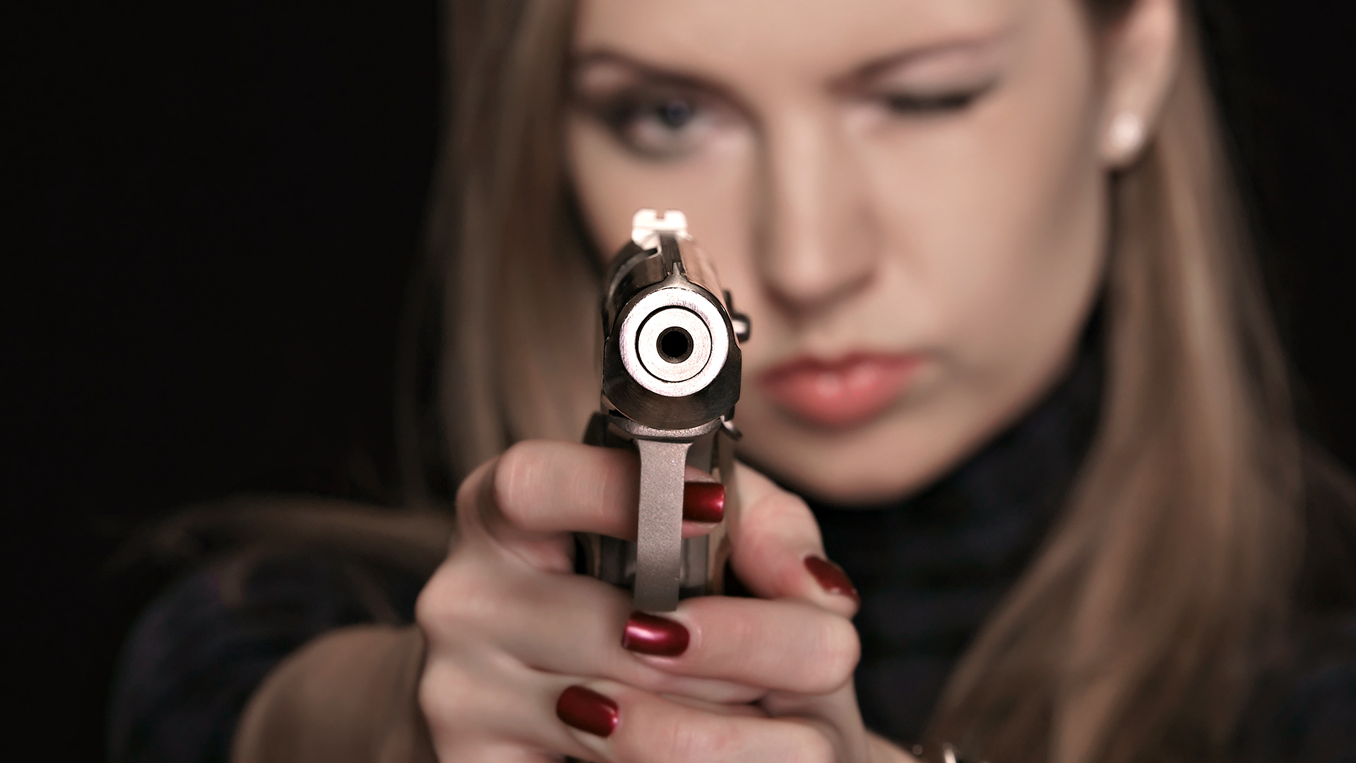 девушка, женщина, пистолет