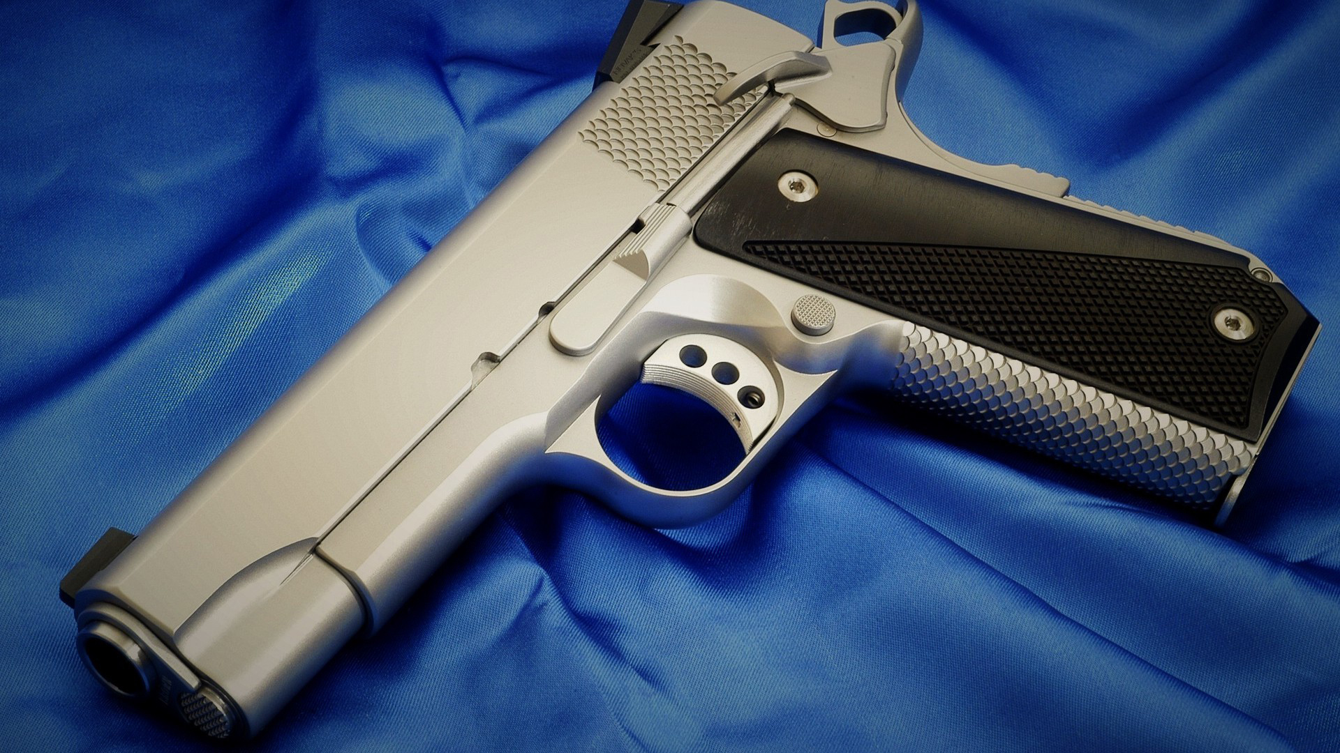 пистолет, кольт