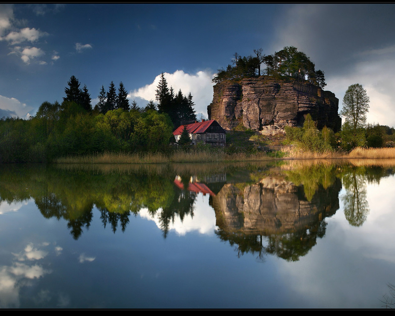 Обои дом, лесбиянка, гостиницы, раздел Природа, размер 1280x1024 Normal - скачать  бесплатно картинку на рабочий стол и телефон