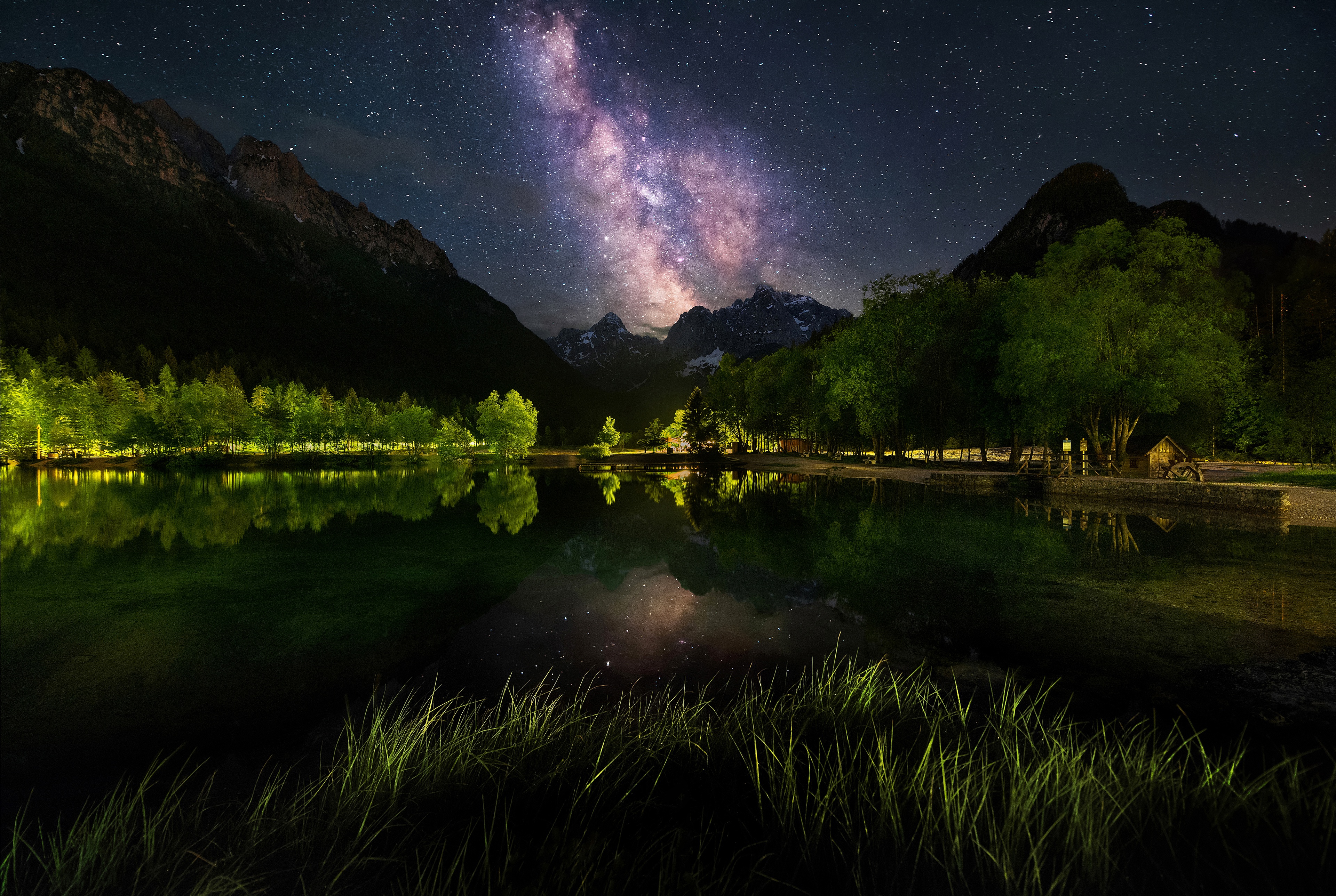 Night lake. Природа ночью. Красивые ночные пейзажи. Горы озеро ночь. Ночное озеро.