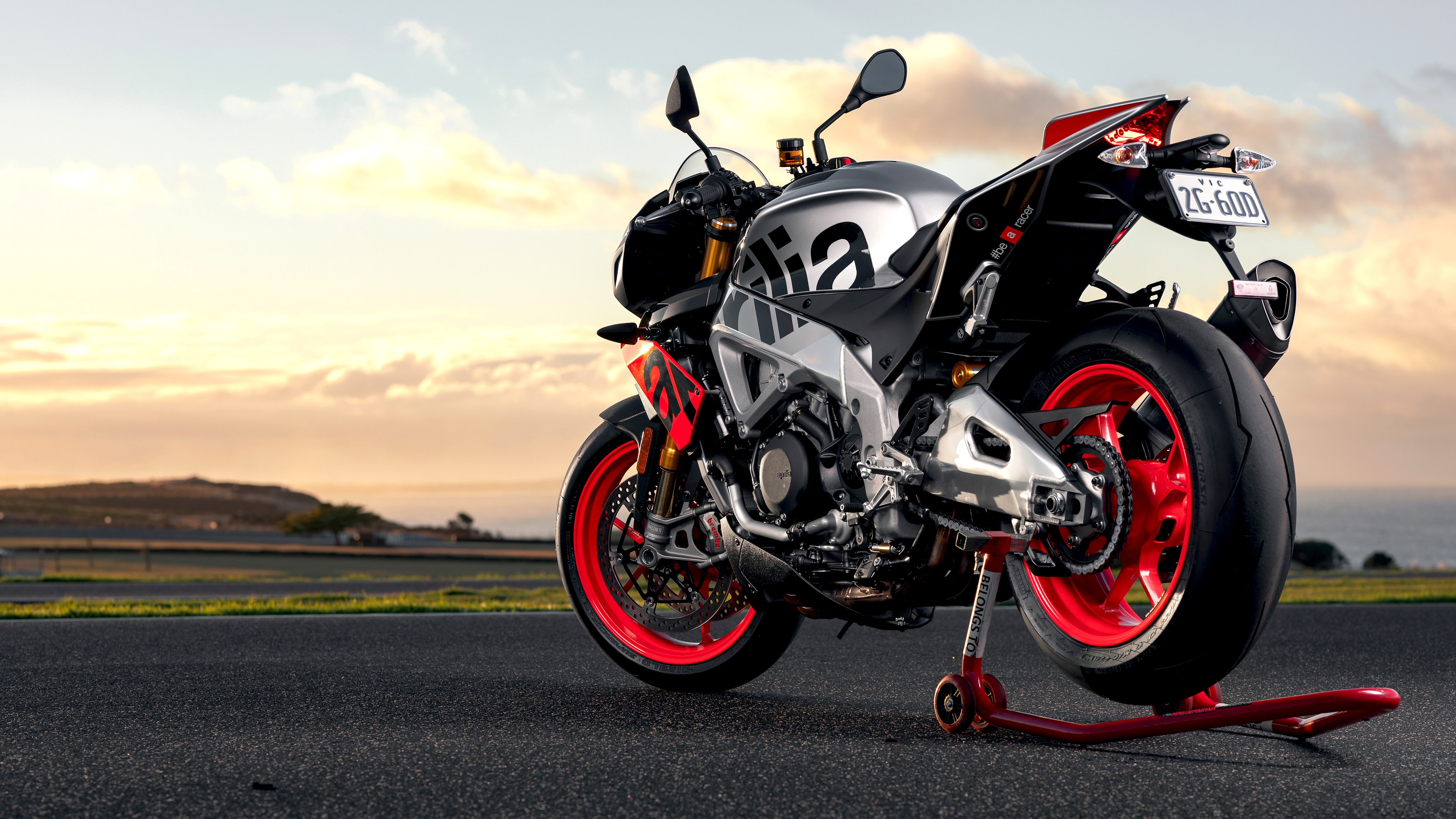 aprilia, tuono, завод
