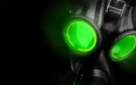 закрытие противогазом с зелеными глазами