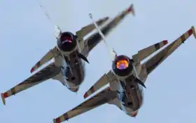 жесткий, снежный