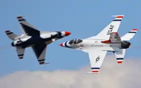 avion, дельта, голый