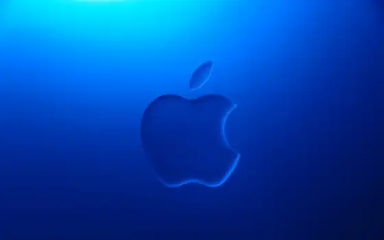 под водой, яблоко