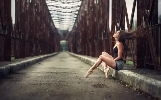 девушка, мост