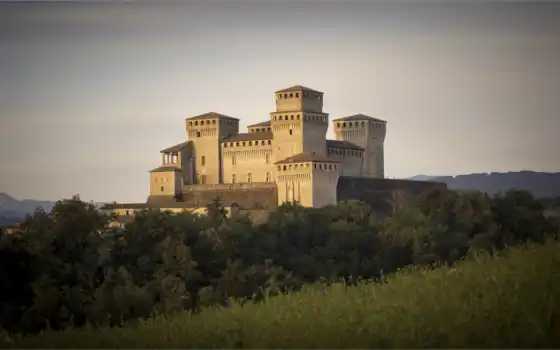 castle, torrechiara, emilia, romagna