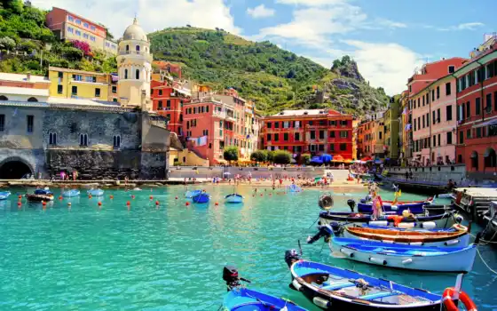 vernazza, город, море, bay, italian, вернацца, pinterest, architecture, италии, cathedral, лодки, 