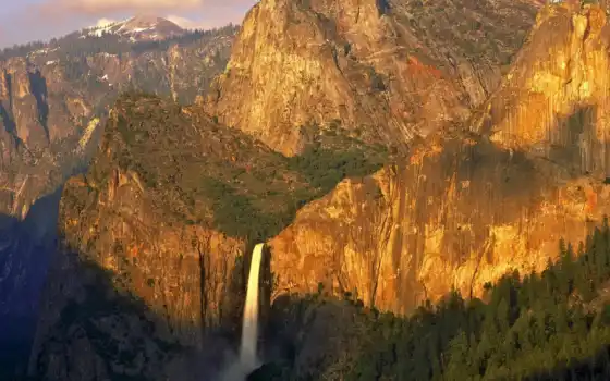 водопад, гора