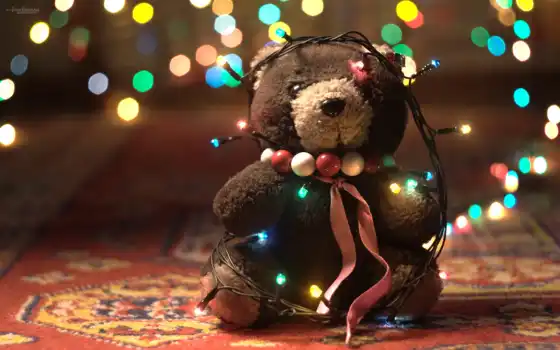 новый год, медведь, плюшевый, гирлянда, ковёр, огни, лента, бусы