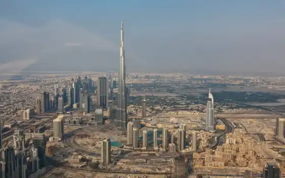 emirates, dubai, арабский, uae, united, справа, mall, arabian, переднем, будет, plane, здания, между, райнами, виден, gardens, discovery, огромной, park, 